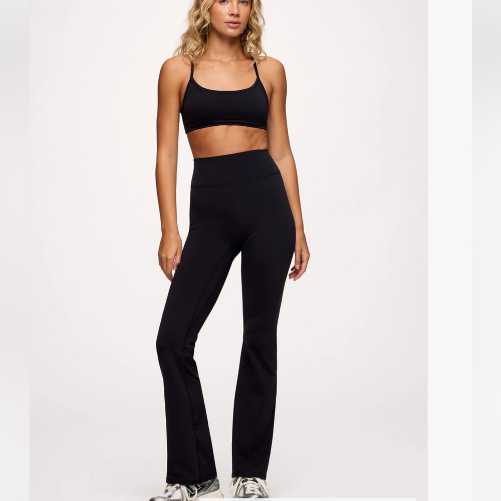 Nuuds Black Black Flare leggings